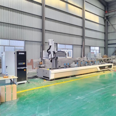 Aluminium snijmachine CNC 4-assen boren frezen en snijmachine voor gordijnwand en venster deur