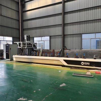 Aluminiumprofiel 4-assig CNC-bewerkingscentrum Automatisch aangestuurd met 4 assen voor gordijnwandfabriek
