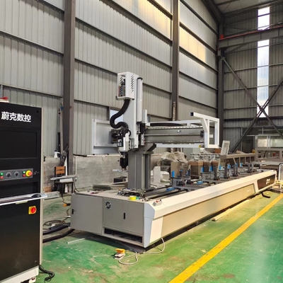 Aluminiumprofiel 4-assig CNC-bewerkingscentrum Automatisch aangestuurd met 4 assen voor gordijnwandfabriek