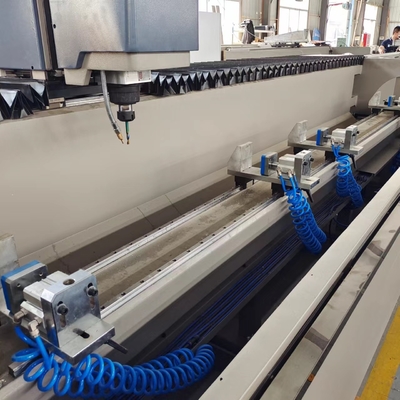 3000 mm CNC-boormachine voor aluminium 4 as Cnc-bewerkingscentrum