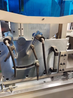 Digitaal display Double Head Cutting Saw Met 550mm diameter zagblad snijden 45 en 90 graden