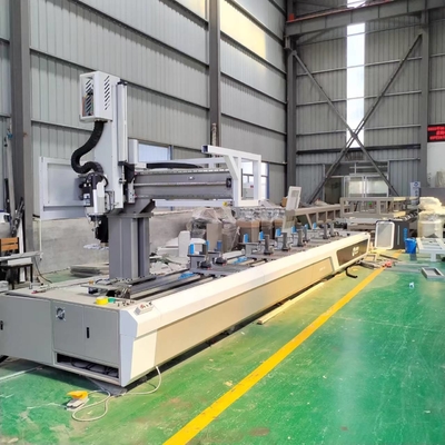 4 axis CNC-bewerkingscentrum Aluminiummachines voor aluminiumprofielen en gevels