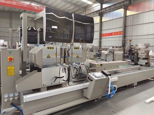 Automatische aluminium snijmachine cnc dubbele mitre zaag voor venster deur en gordijnwand