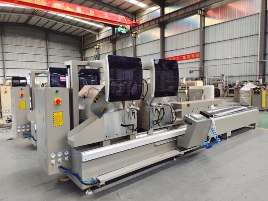 Machine voor het maken van ramen CNC-snijmachine Dubbelkop mitrezaag voor aluminiumprofiel met CE-certificaat