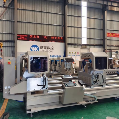 CNC dubbelkop mitre zaagmachine voor aluminium ramen en deuren