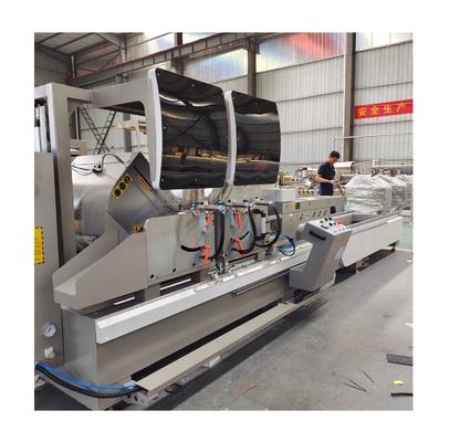 4000mm Aluminiumvenster en Deur die tot Machine maken Automatische Dubbele Hoofdknipselzaag