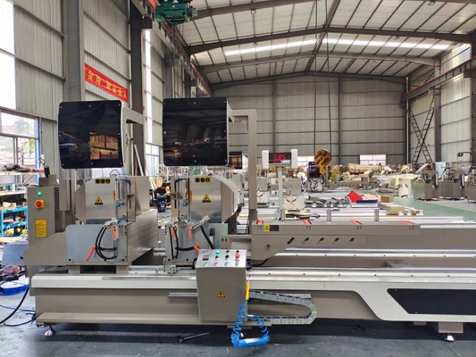 Digitaal display Dubbele mitre afsnijden zag voorblad zaagmachine voor aluminium en UPVC