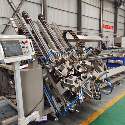 Automatische CNC 4 Hoofd Hoek Crimping Machine Voor Aluminium Venster deur maken met delta systeem