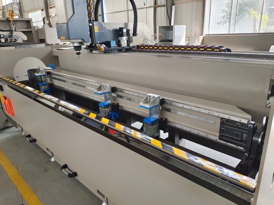 2500 mm aluminium en PVC CNC boormachine met enkele spindel