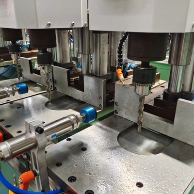 Aluminium kopieerroutermachine Hoog efficiënte multi-head combinatie automatische boormachine