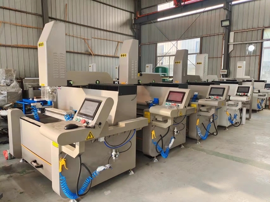 1200 mm 3 axis CNC boor freesmachine Aluminium en PVC venster deur maken machine met flip tafel