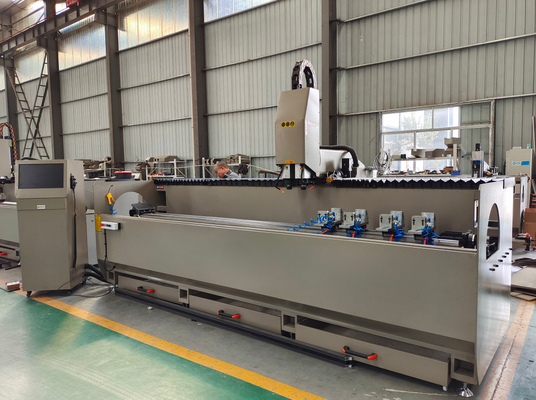 3200mm de Deurmachine van het Aluminiumvenster voor CNC Boormalengaten met ATC Functie