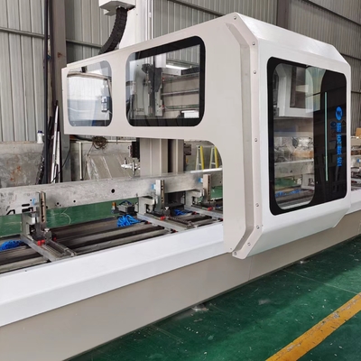 4Axis Aluminium CNC Bewerkingscentrum voor het snijden van aluminiumprofielen Boren Fresseren En Tapping