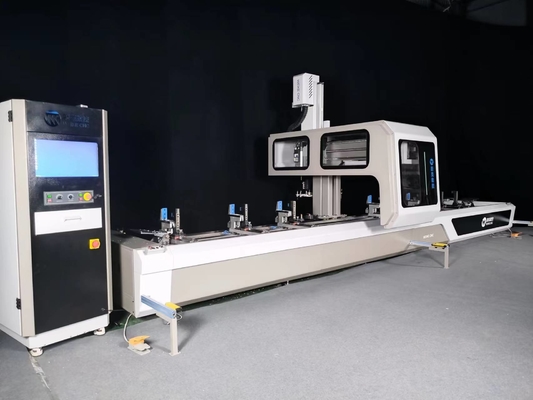 4Axis CNC-bewerkingscentrum Alu CNC-bewerkingscentrum met maximale bewerkingslengte 7000 mm