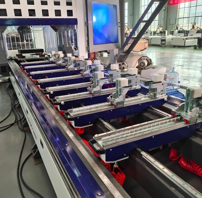 Aluminium CNC 5-assig bewerkingscentrum CNC-boor- en snijmachine met 300 mm zaagblad