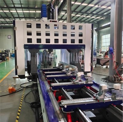 5-asig CNC-bewerkingscentrum voor industriële aluminiumprofielen met 12 gereedschapsmagazines voor boren, frezen en snijden
