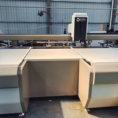 5 Axis Aluminium Profiel Bewerkingscentrum Cnc Boren Frezen Snijden