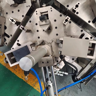 7.5kw Cnc-hoekkrimpmachine voor aluminium raam- en deurprofielhoekkrimpen