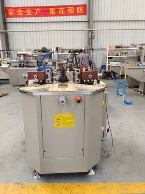 Aluminiumprofiel Hoek Crimping Machines Automatische Hoek Combinatie functie Voorpositie omhoog en omlaag Gemakkelijk opstijgen