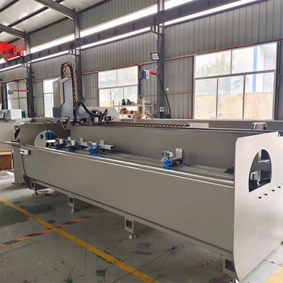 Machines voor het boren en frezen van aluminiumprofielen met twee koppen